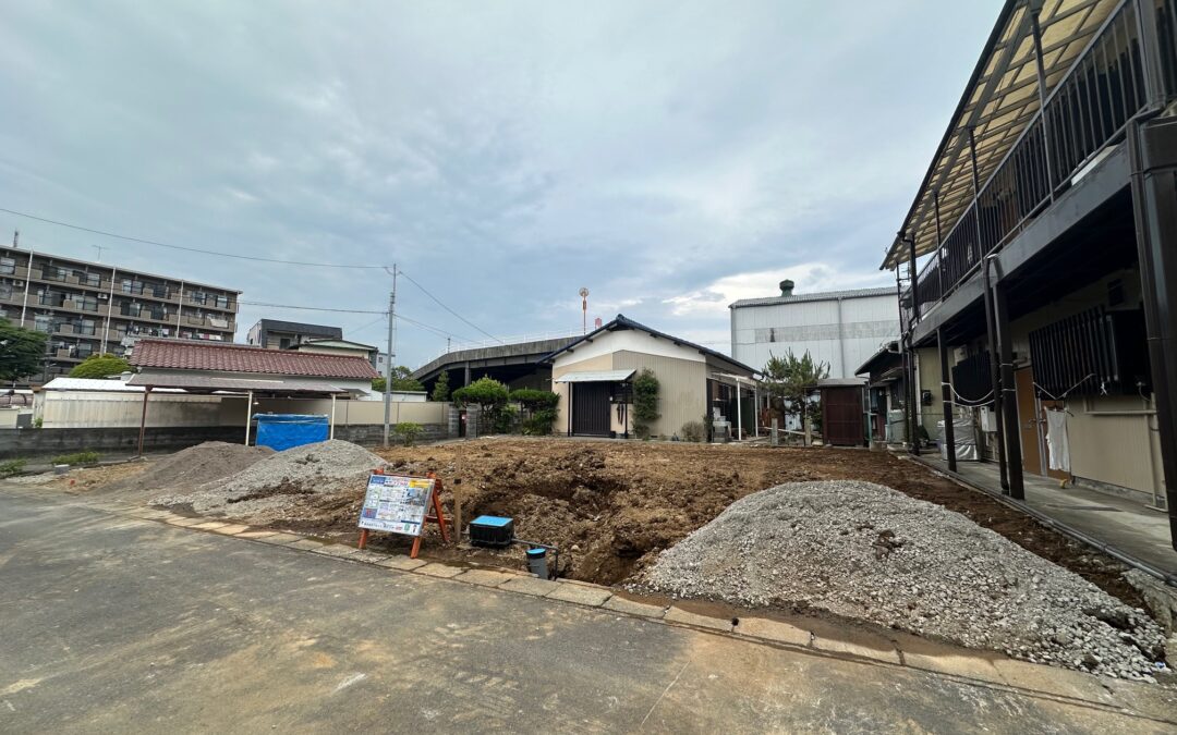 ６／９写真更新！◆小学校まで徒歩７分！【ご成約の方に商品券やオプション特典あり♪】■スーパー・コンビニが近くて便利なエリア■豊富な収納■駐車スペース２台可《三島市谷田　第１５　新築分譲住宅全２棟販売》