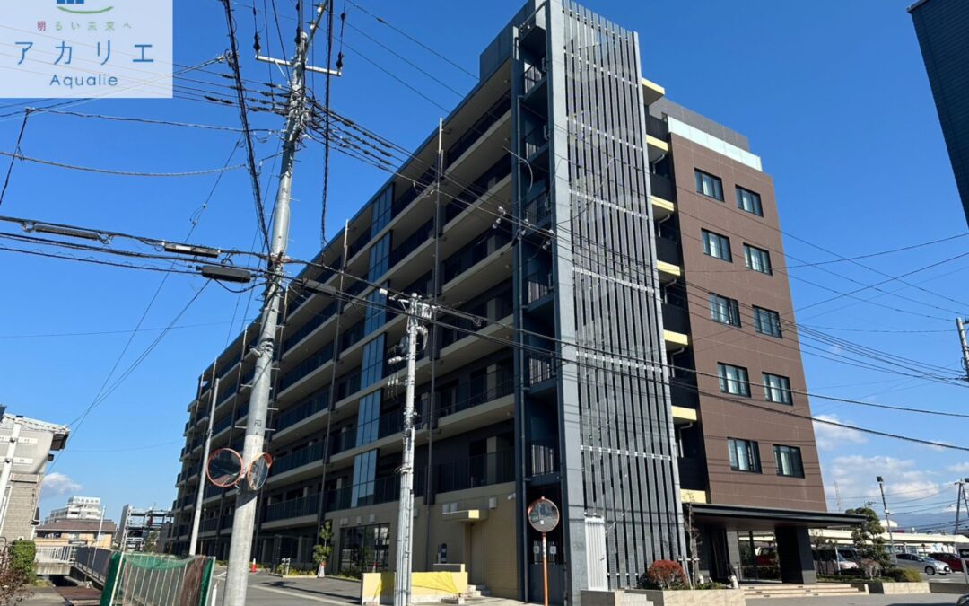 １１／１８新着！◆ＪＲ御殿場線「大岡」駅徒歩８分！■スーパー隣接、濡れずにお買い物できます！■ＬＤＫ広々１５帖以上■ウォークインクローゼットなど収納も充実■洗濯物もたっぷり干せるテラス付き♪