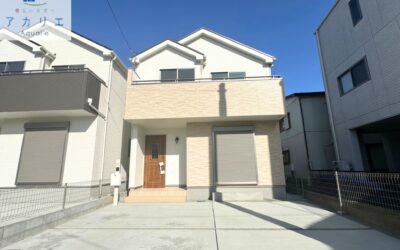 1/26更新!建物完成!残り2棟となりました【ご成約の方に商品券やオプション特典あり♪】■三島駅まで徒歩12分の電車通勤にも便利な立地!■全棟南向きで日当たり良好♪■駐車スペース2台可能《長泉町下土狩 新築分譲住宅全4棟販売》